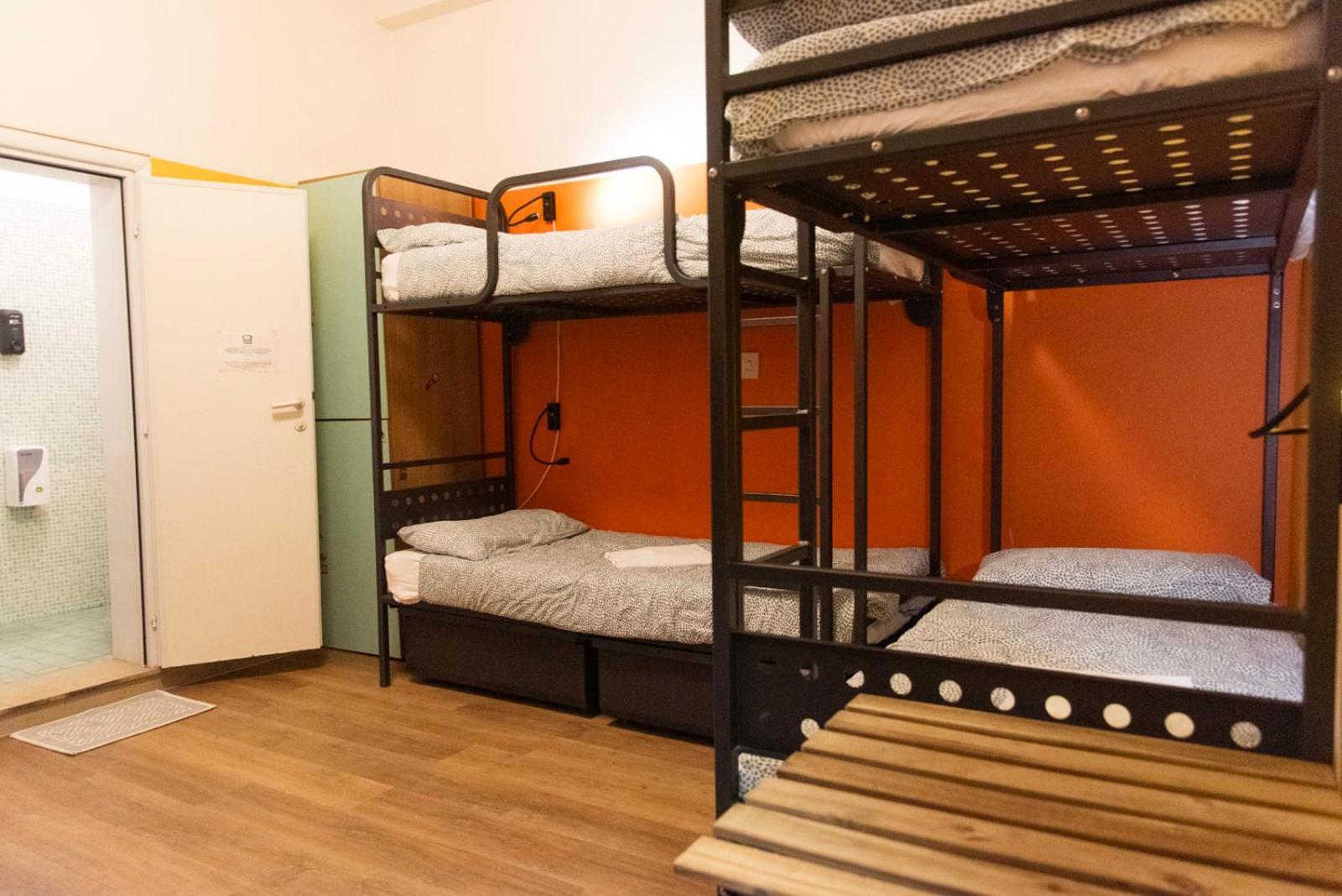 Sunflower Beach Backpacker Hostel & Bar ริมินี ภายนอก รูปภาพ